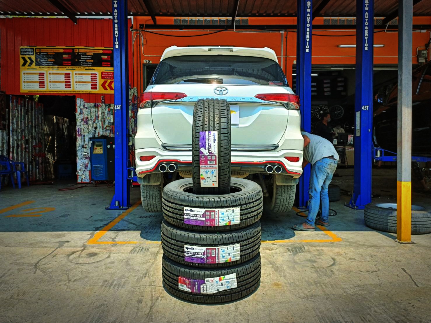 ยาง APOLLO HT2 265/60R18 114H XL ติดตั้งใส่ TOYOTA FORTUNER