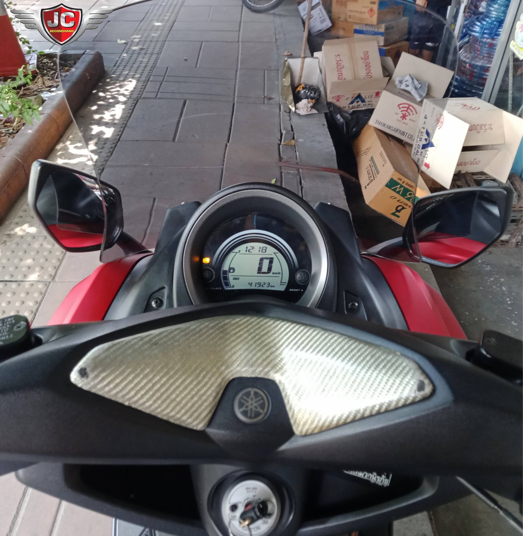 มาแล้วๆๆๆโดนใจแน่นอน YAMAHA NMAX155ABS รถปี 60 แท้ สถาพบอกเลยว่าสวย! เครื่องดีเงียบๆแน่นๆ ขี่ดีแน่นอน ชุดสีสวยแท้ตรงรุ่นตรงเล่ม