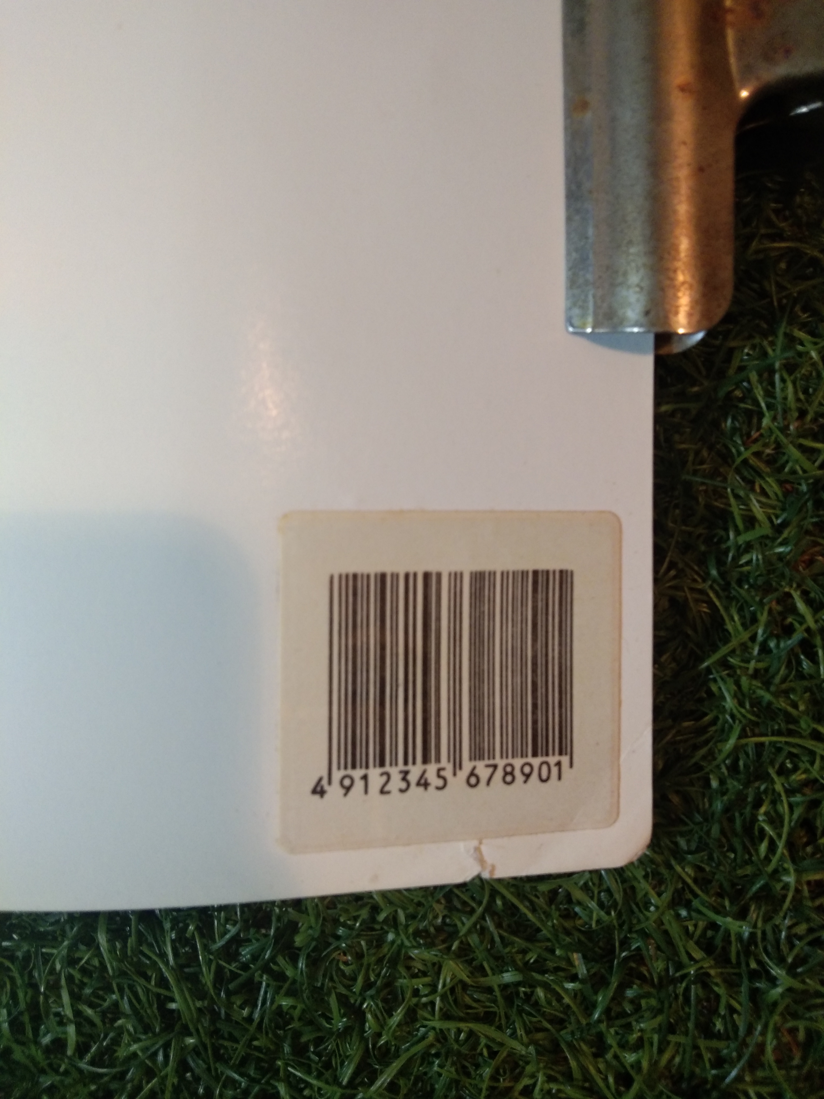 สัตว์ประหลาด ใน กระเป๋าเสื้อ / กราเซียลา มอนเตส