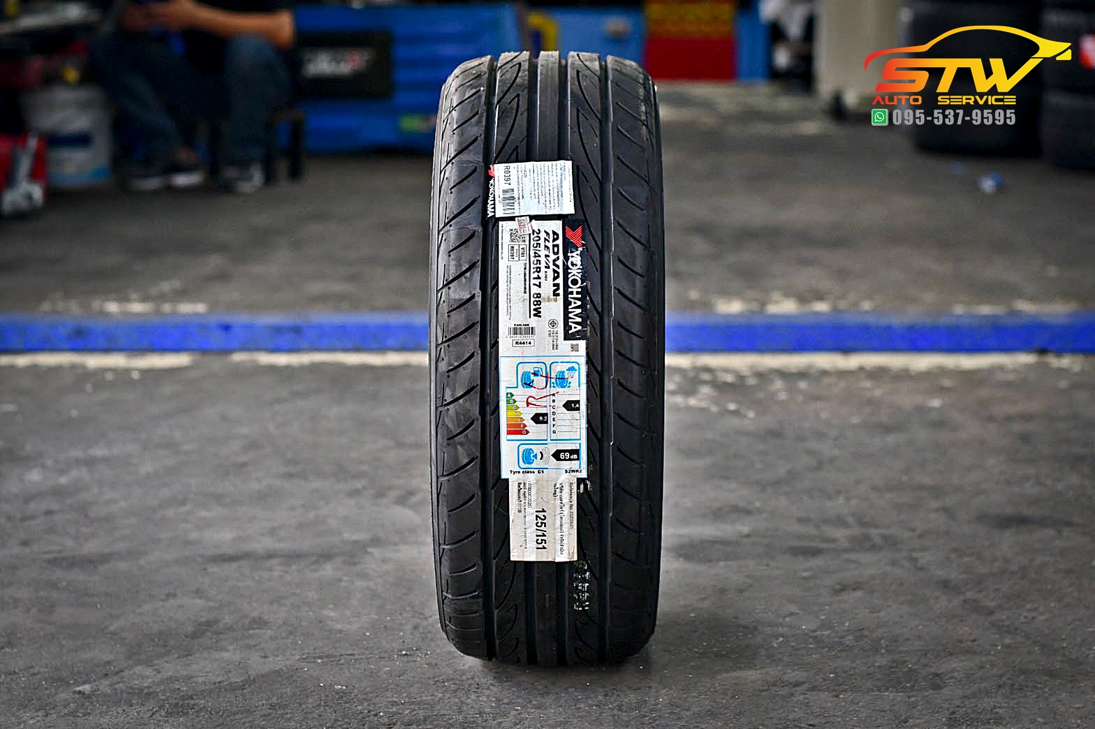 ยางใหม่ YOKOHAMA ADVAN Fleva V701 205/45R17 88W