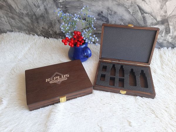 กล่องไม้สนสีวอลนัท