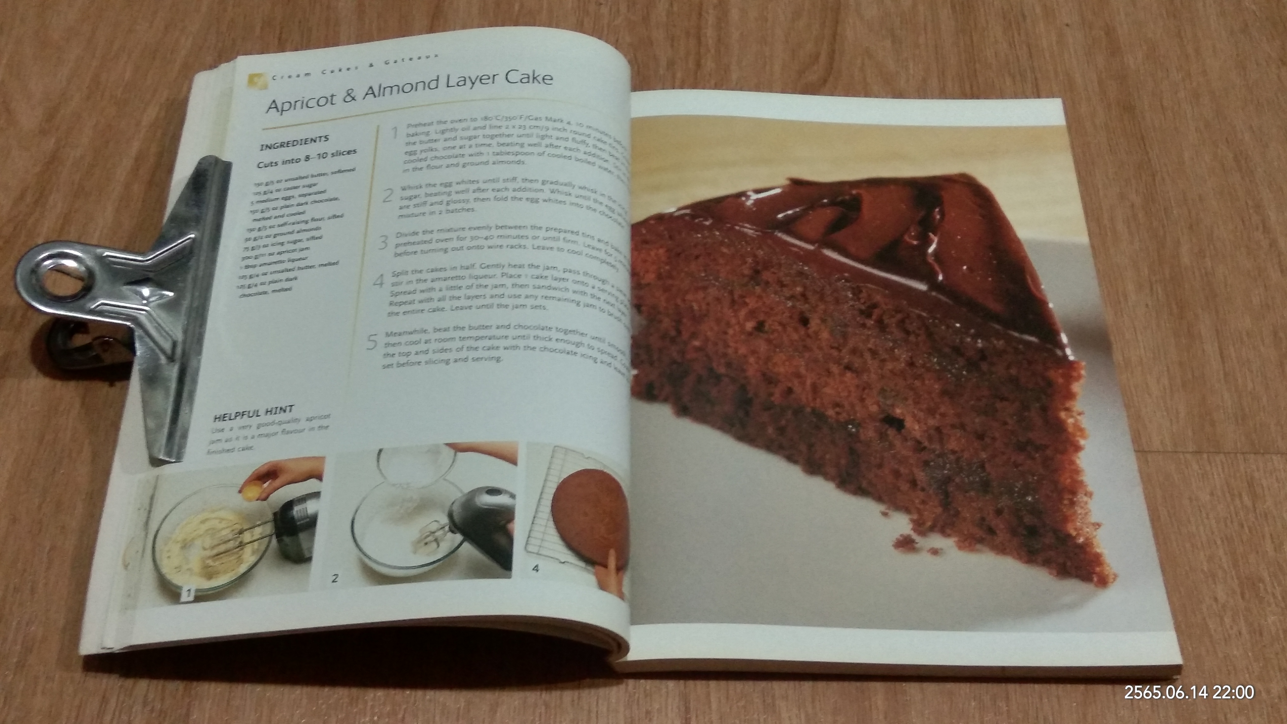 EVERYDAY COOKBOOK : cakes & desserts