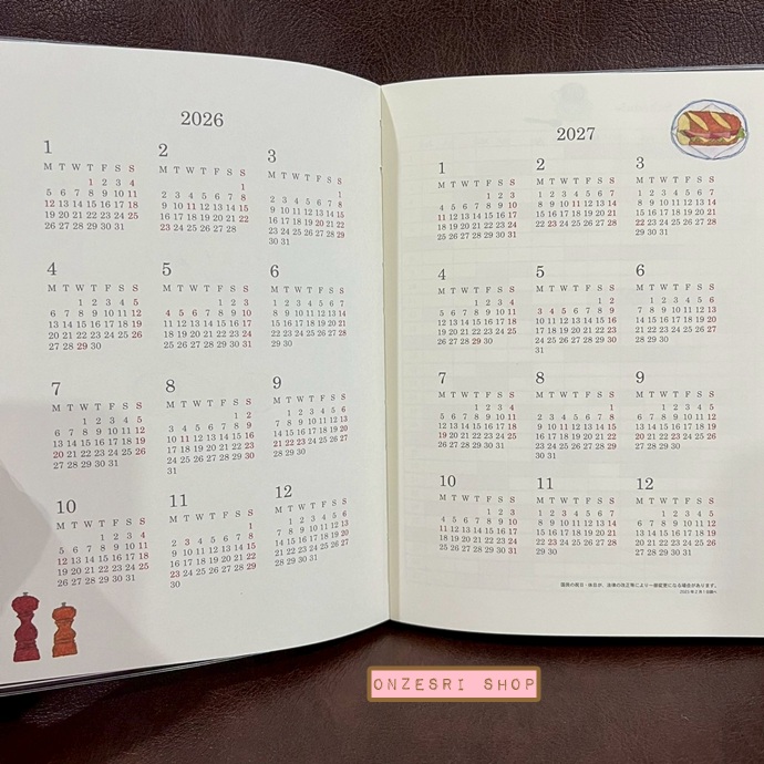 สมุด 2026 Schedule Book เล่มหนา B6 ลาย Yusuke Yonezu - Cat ขนาด 13.5 x 18.8 x 1.3 ซม. (144 หน้า) มีให้จดตั้งแต่เดือน 12/2025 - 12/2026 เป็นปฎิทินแบบ monthly & weekly