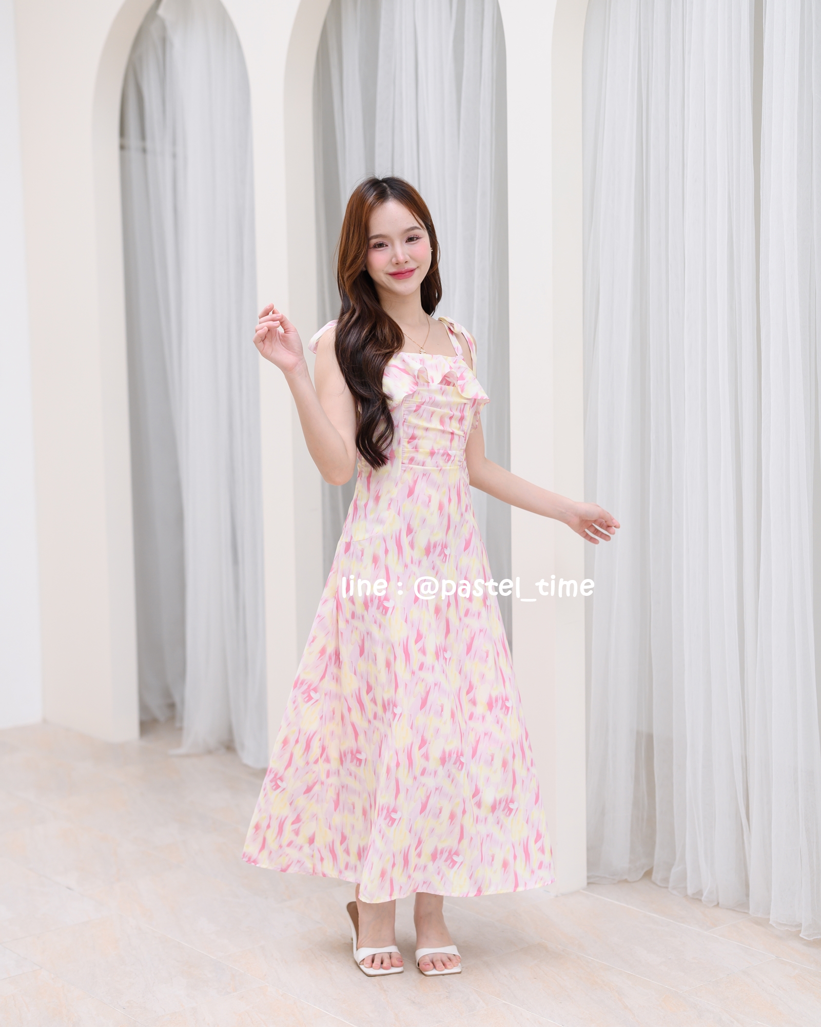 Love in a mist Maxi dress – ลายสีน้ำโทนสีชมพู