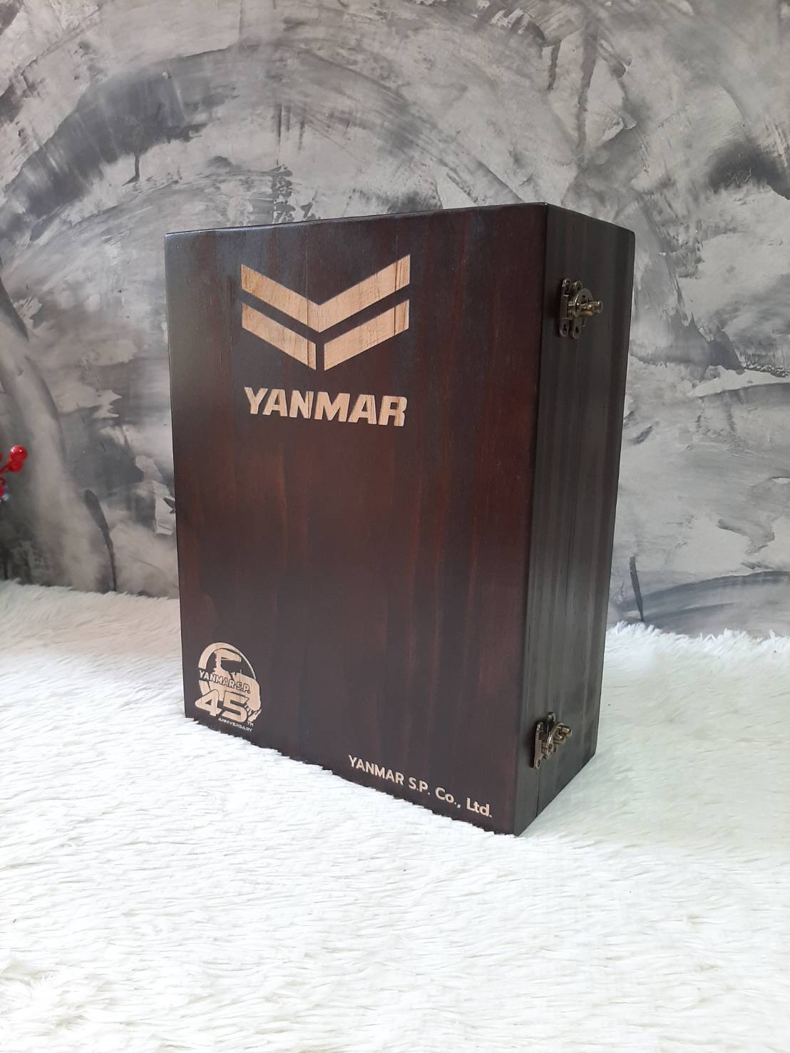 กล่องใส่เหล้าพร้อมแก้ว