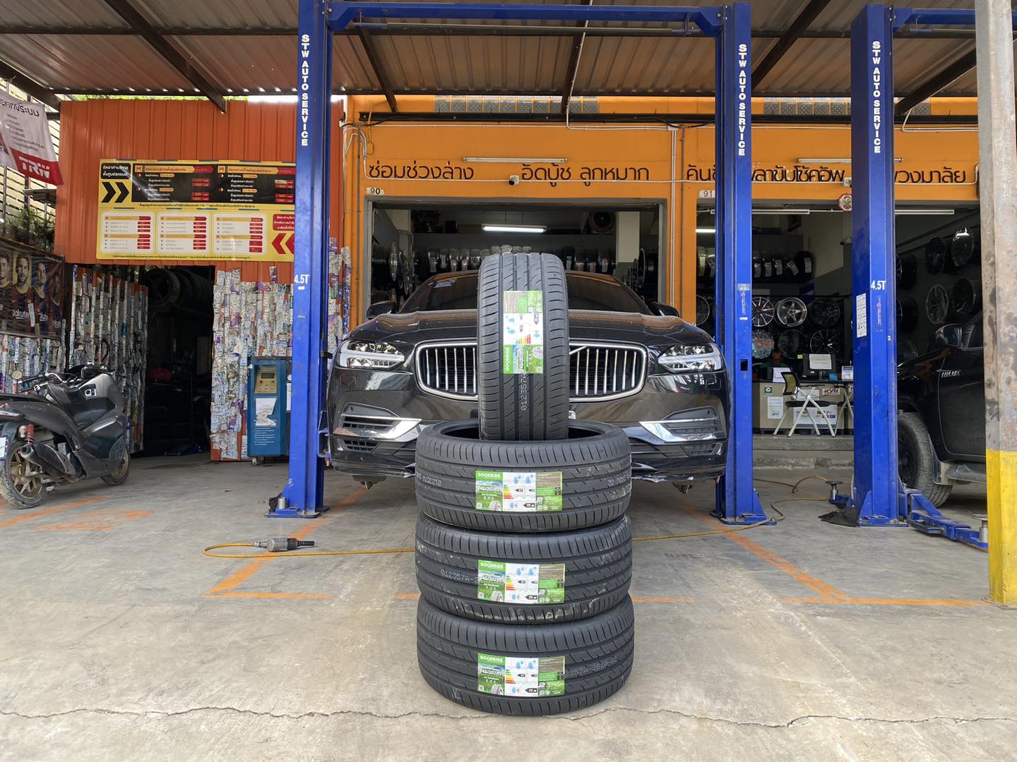 ยาง VOLVO S90 ยาง GOODRIDE Solmax1 245/35R21