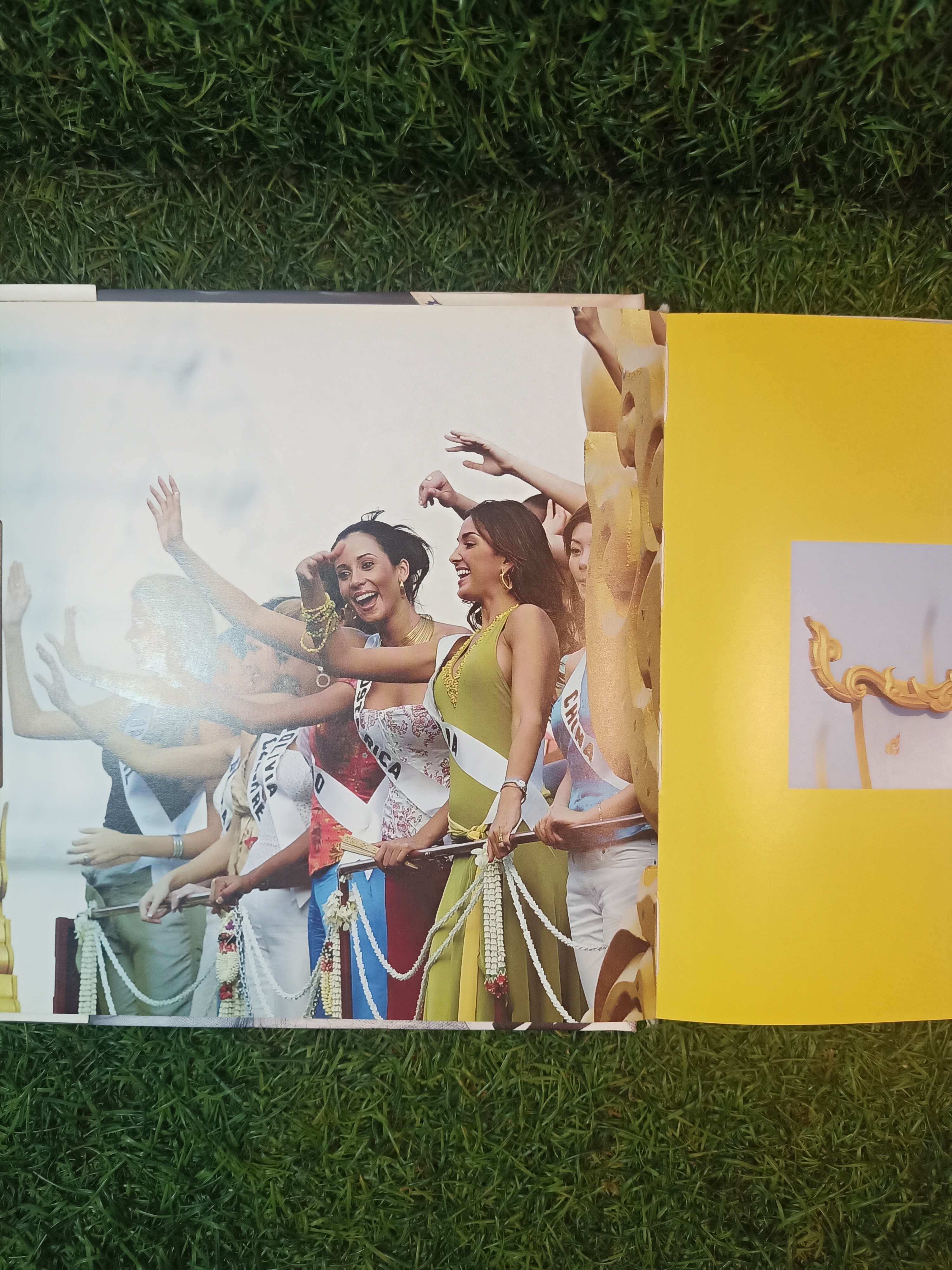 EXPERIENCE THE BEAUTY OF THAILAND