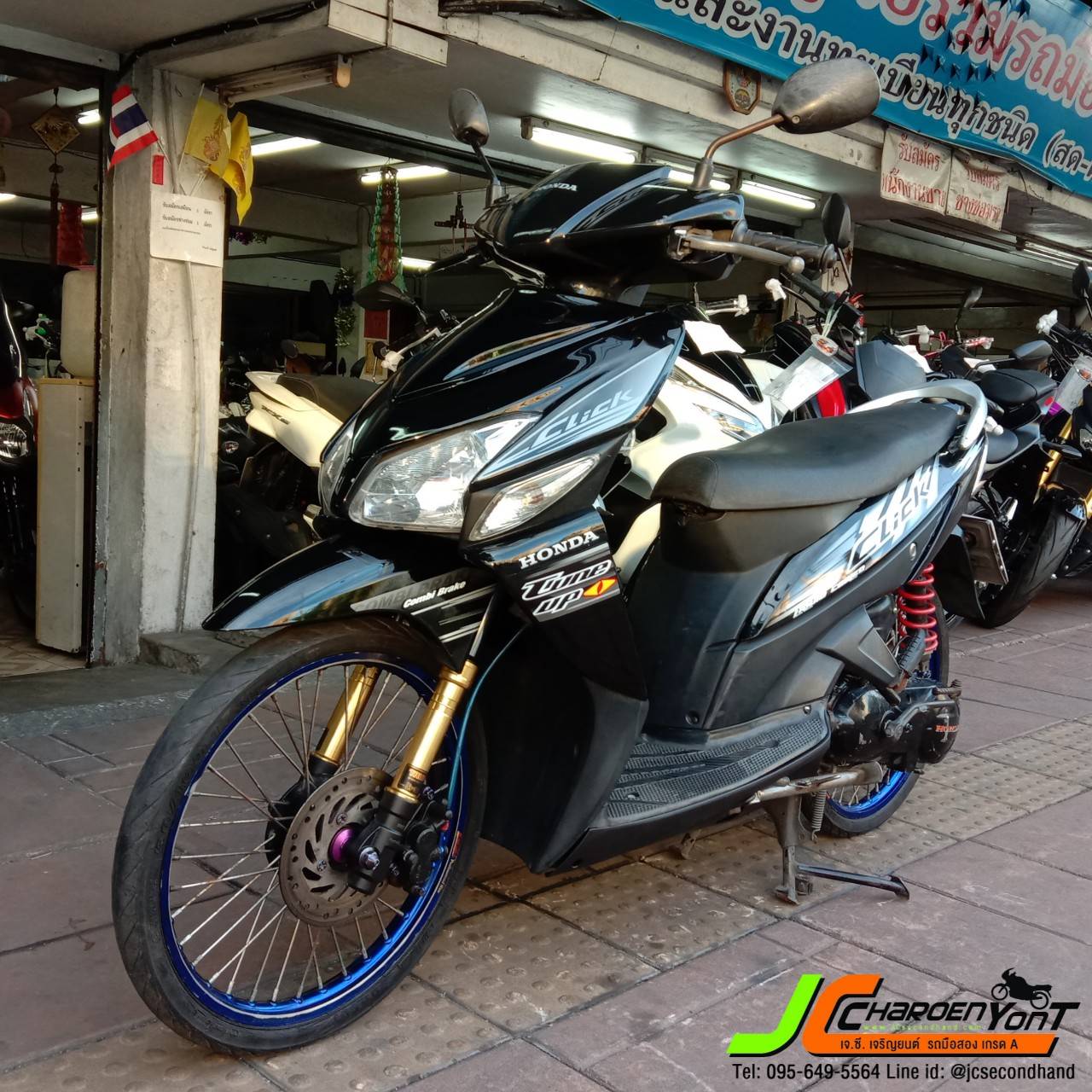 รถบ้านแต่งแนวๆราคาเบาๆ HONDA CLICK110 จดทะเบียนปลายปี 49 สภาพครบๆ รถพร้อมใช้งาน เครื่องแน่นๆแนววัยรุ่น ขี่ดีศูนย์ไม้เสีย ชุดสีสภาพดีทั้งคัน