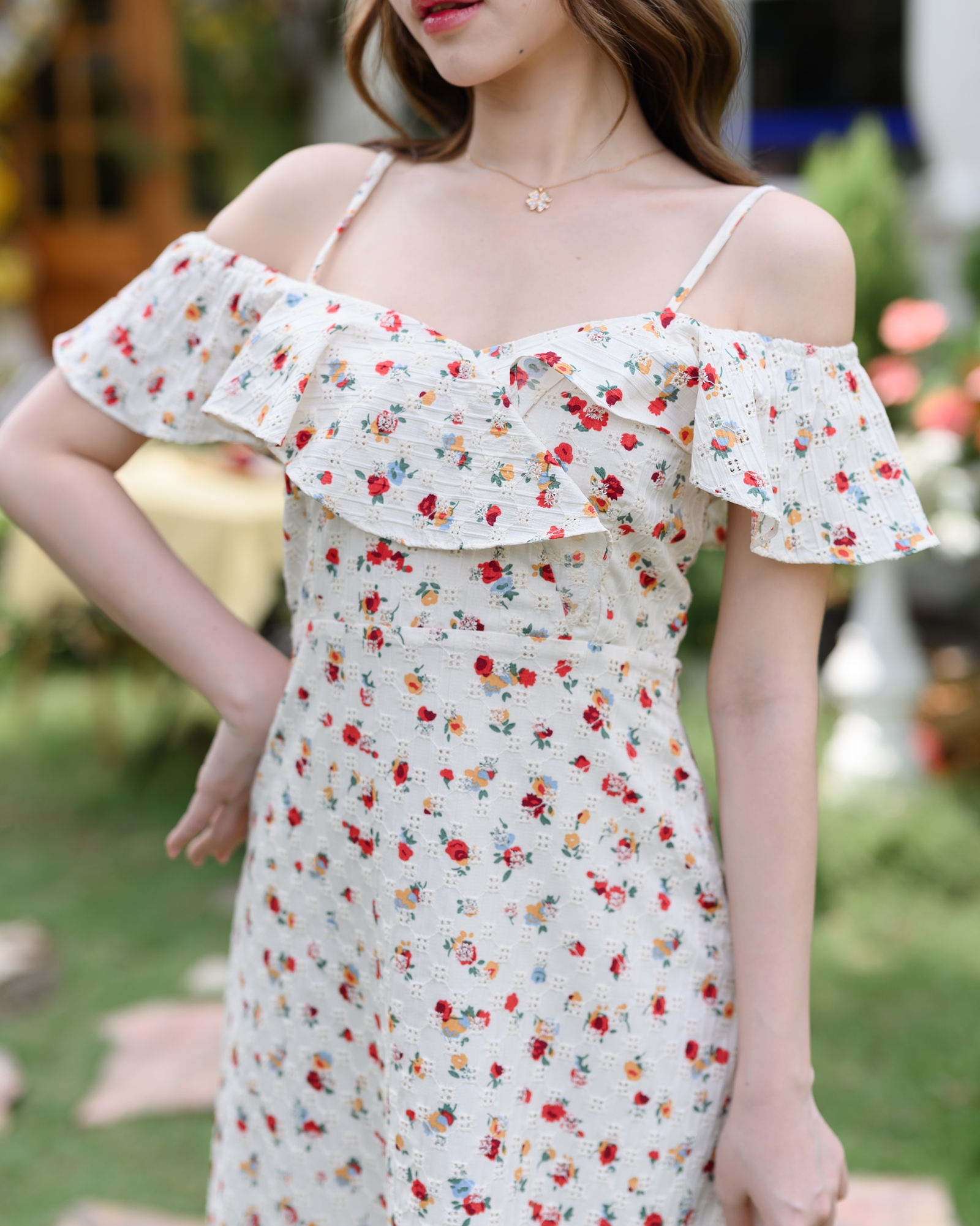 Hanano Yume Off-shoulder Dress