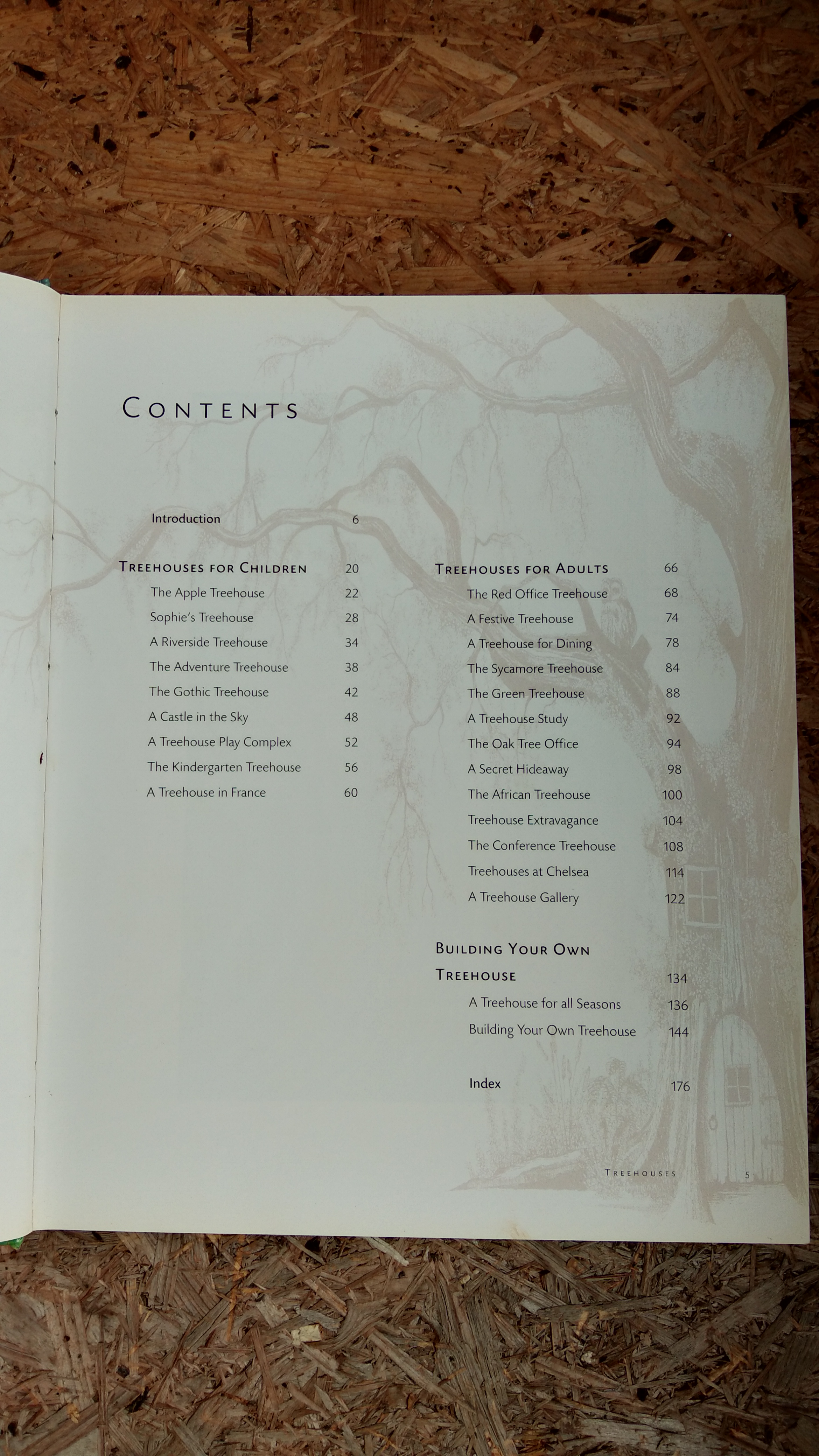 TREEHOUSES / John Harris