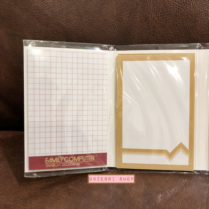 Memo Pad กระดาษโน้ตแบบเล่มจาก Famicom เป็นลายที่ระลึก Famicom แบบย้อนยุค ขนาด 7.5 x 1.2 x 11 ซม. มี 4 ลาย รวม 80 แผ่น