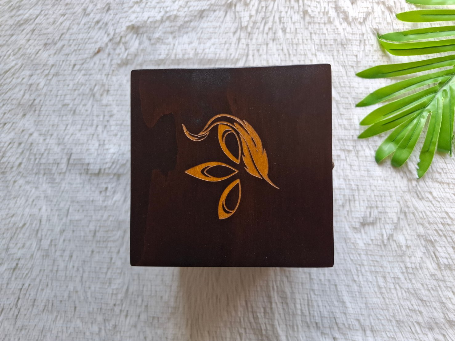 กล่องไม้สนแบบฝาล็อค