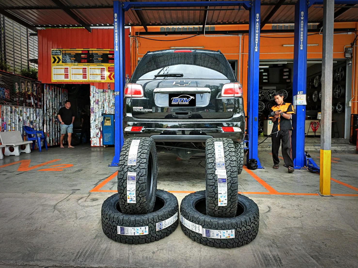 ยาง BF GOODRICH ALLTERAIN T/A KO2 275/55R20 115/112S ติดตั้งใส่ FORD TRAILBLAZER
