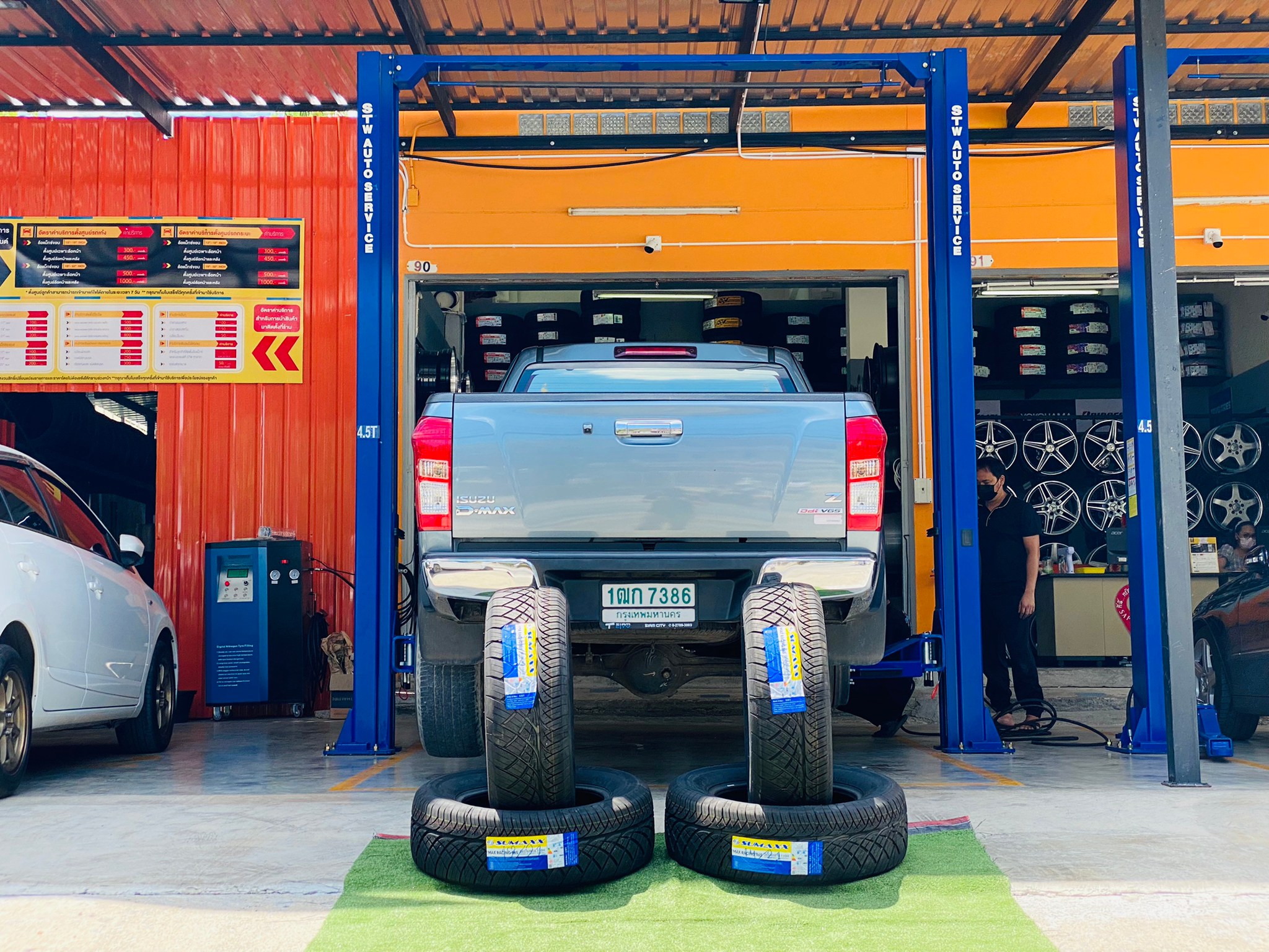 ยางใหม่ SUMAXX MAX RACING 86S 265/60/R18