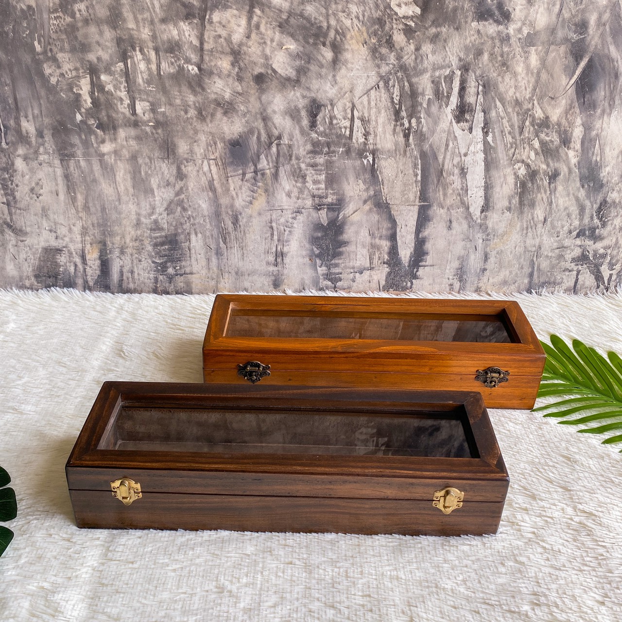 กล่องไม้ฝากระจก (Glass lid wooden box)