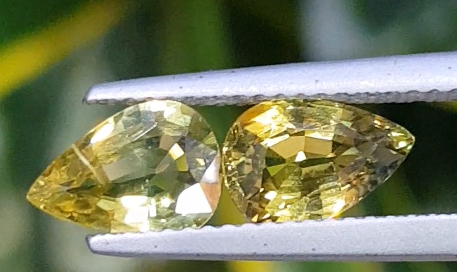 พลอย บุษราคัม (Yellow Sapphire) 2.43 กะรัต