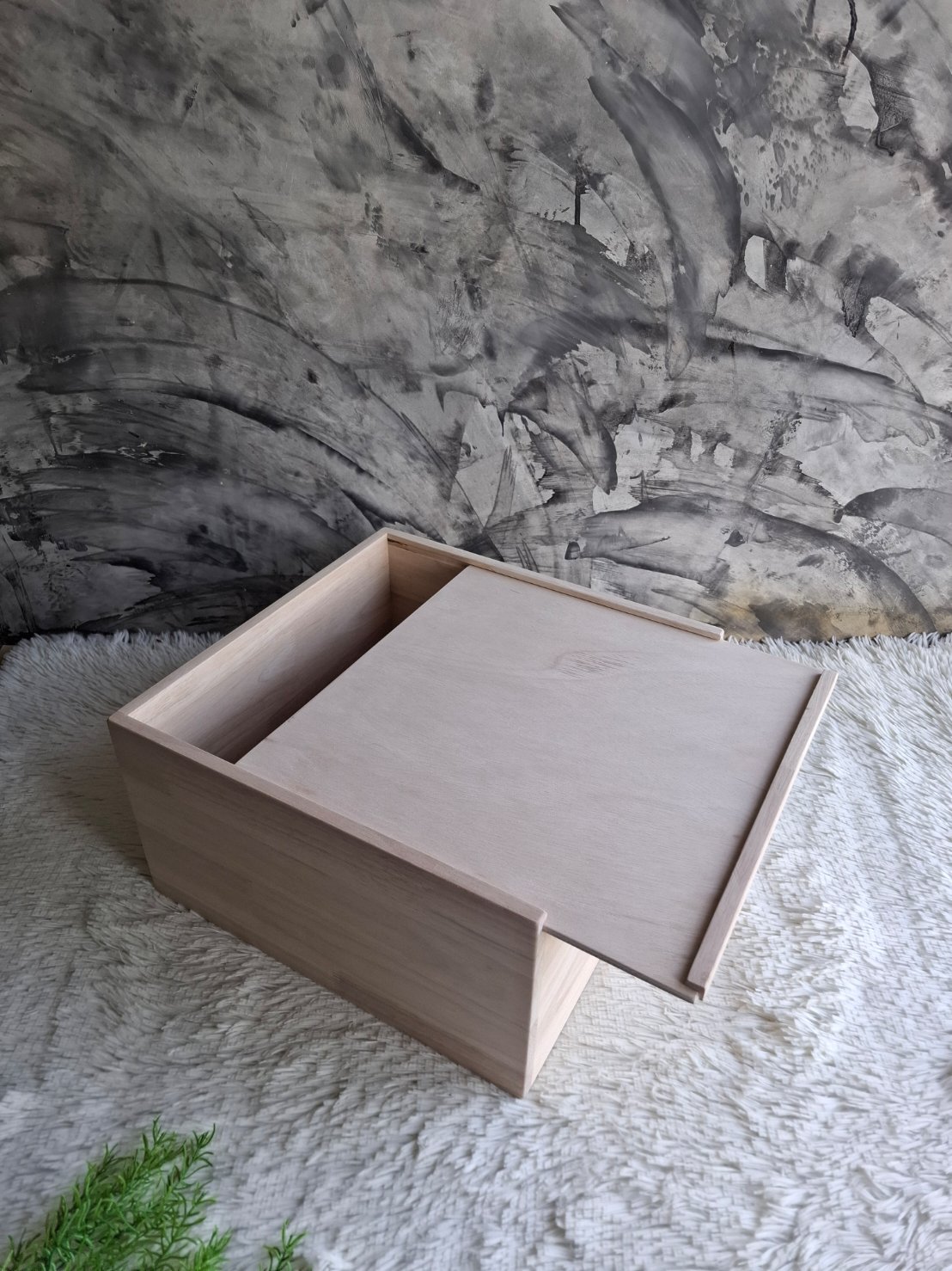 กล่องไม้ฝาสไลด์