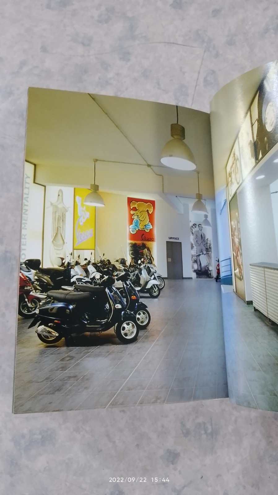 Exhibition Design : teNeues