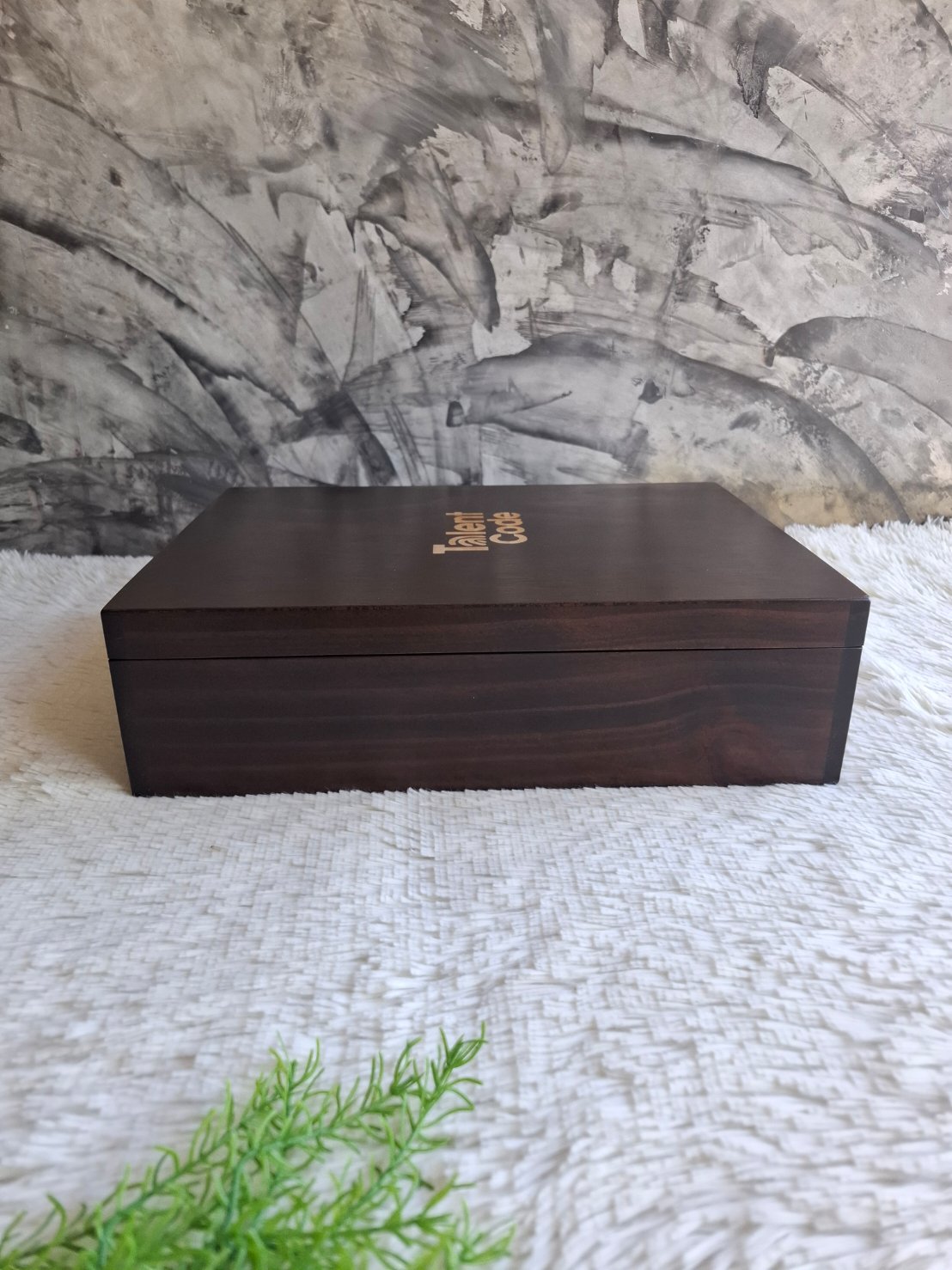 กล่องไม้สนแบบฝาล็อค