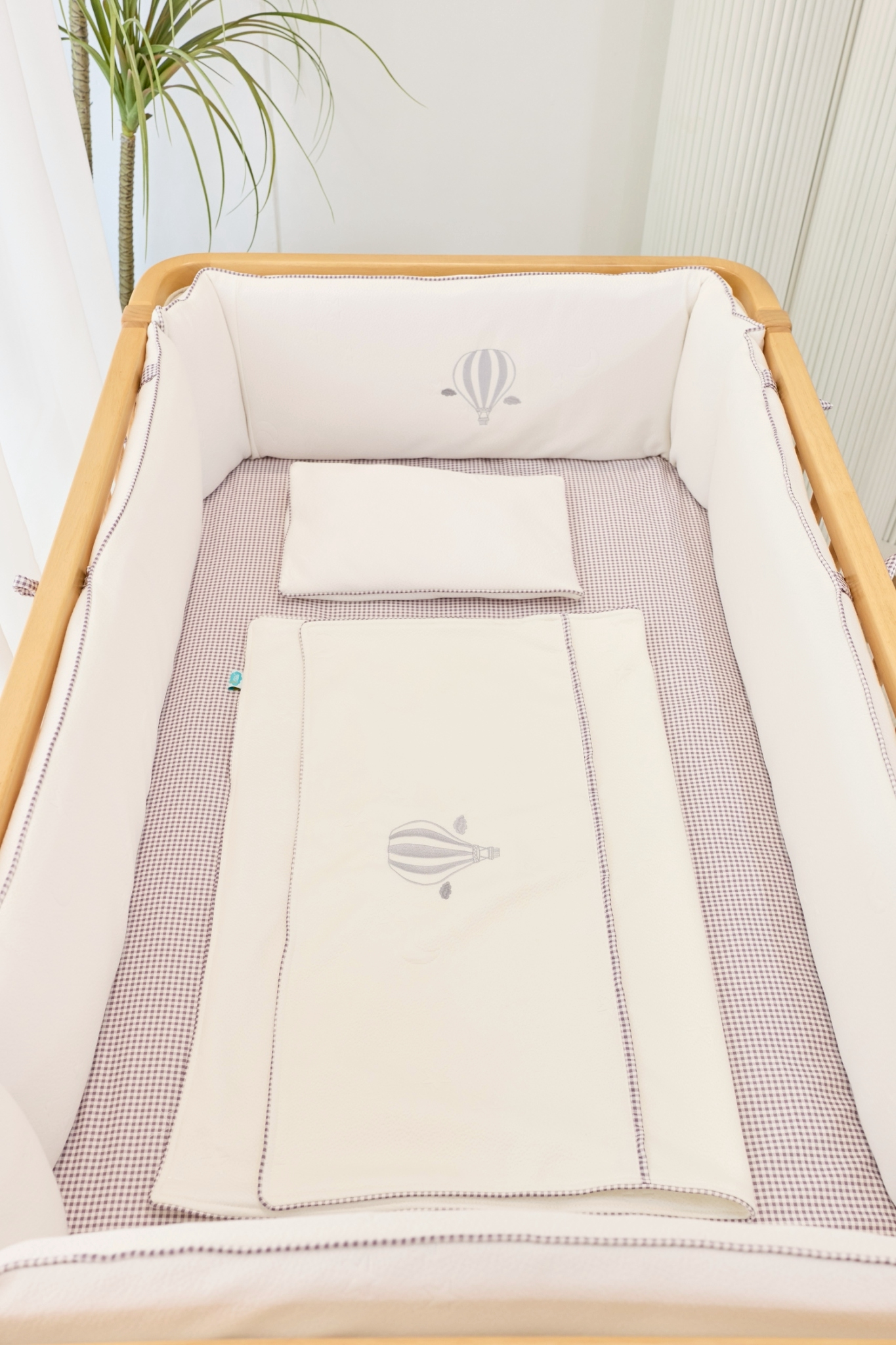 Idawin ชุดเครื่องนอนผ้าใยไผ่ Bedding Set รุ่น Royal 9 in 1 Balloon Grey