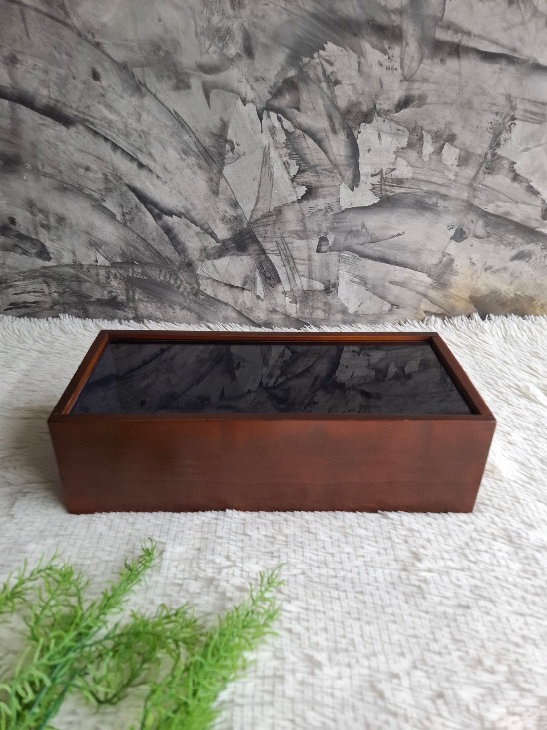 กล่องไม้สนฝาสไลด์อะคริลิค