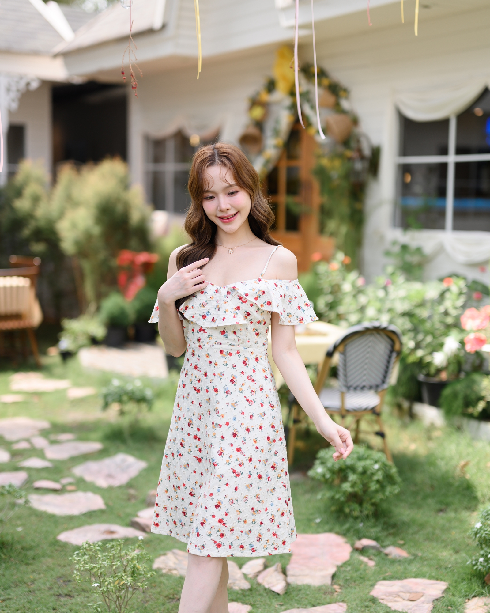 Hanano Yume Off-shoulder Dress