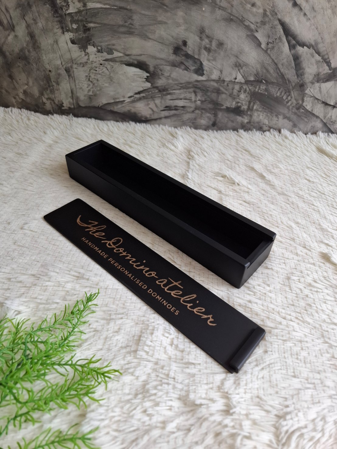 กล่องไม้ฝาสไลด์สีดำด้าน