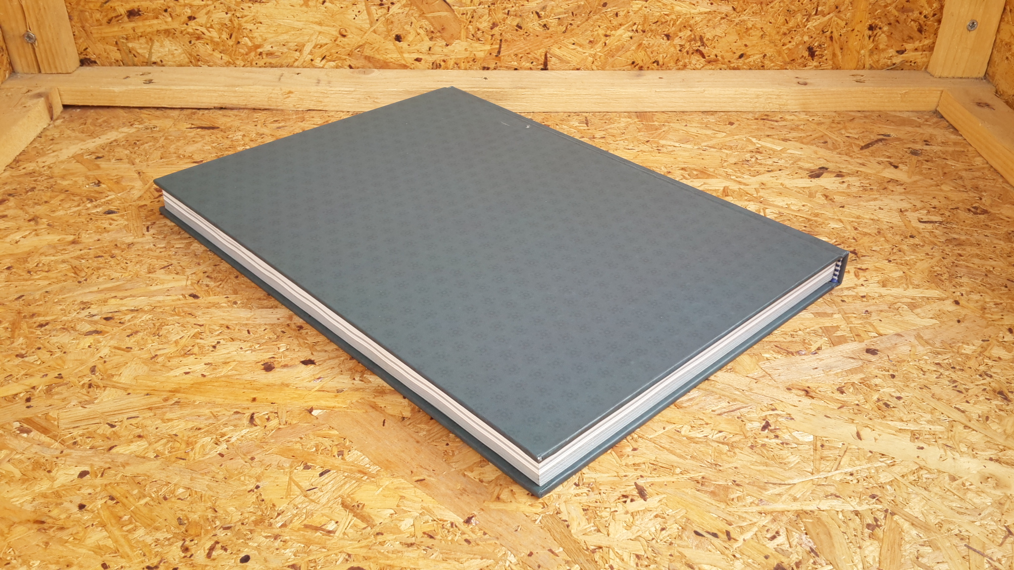 อนุสรณ์ในงานพระราชทานเพลิงศพ ดร.บรรเจิด พลางกูร