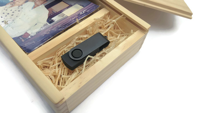 กล่องไม้สนฝาสไลด์ ใส่ภาพถ่าย-โปสการ์ด ขนาด 4x6 นิ้ว