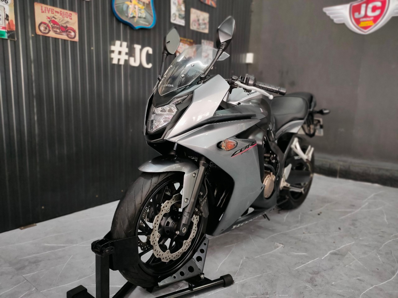 ทรงนี้ ⁉️ บอกเลยนานๆมีเข้า มาสักลำ HONDA CBR650F ปี18 มือเดียว เดิ้ม เดิม 🤗