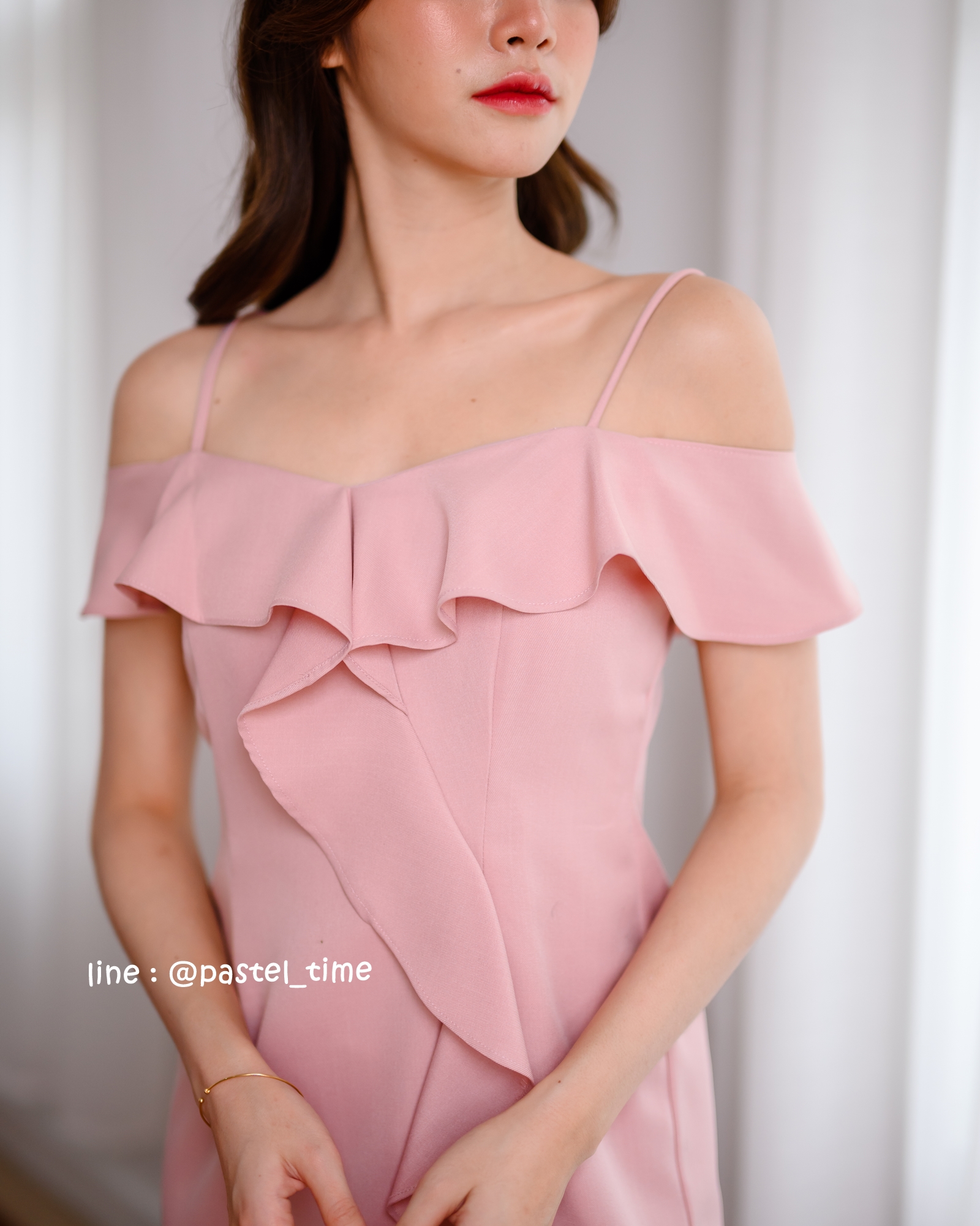 Kathy Off Shoulder Dress - สีชมพู **มีแต่S**