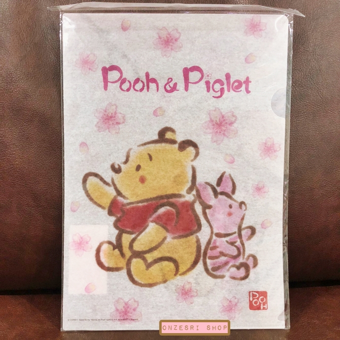 แฟ้ม A4 Winnie the Pooh & Piglet in Japanese Sakura (Limited) ทำเป็นลายแบบกระดาษสาญี่ปุ่น สีขาวลายซากุระ