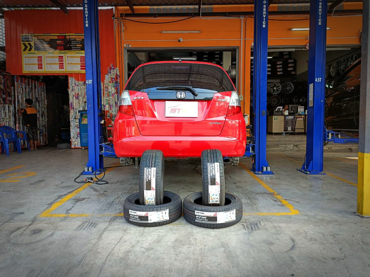 ยาง DAYTON DT30 195/55R15 85H ติดตั้งใส่ HONDA FIT