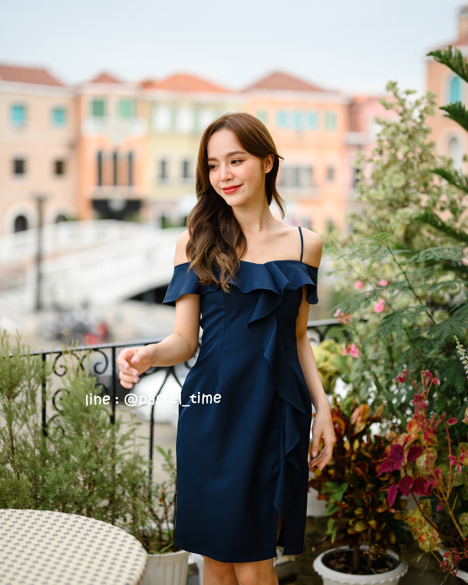 Kathy Off Shoulder Dress - สีกรม **มีแต่S**