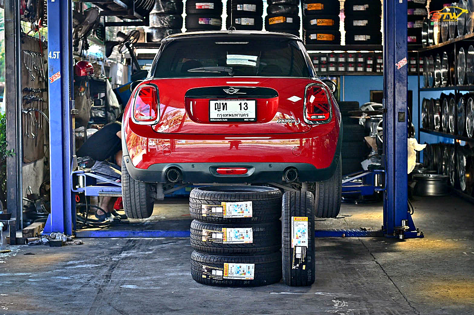 ยางใหม่ PIRELLI P ZERO 205/40R18 86Y