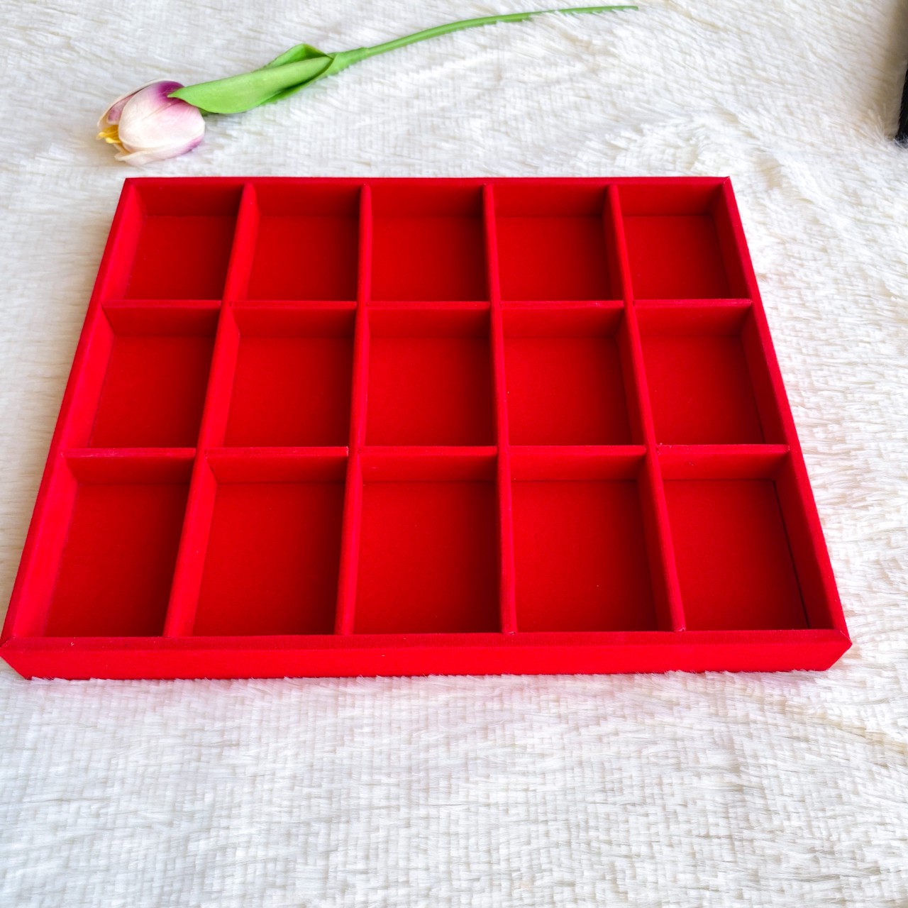 ถาดใส่พระ บุกำมะหยี่ (Velvet Tray)