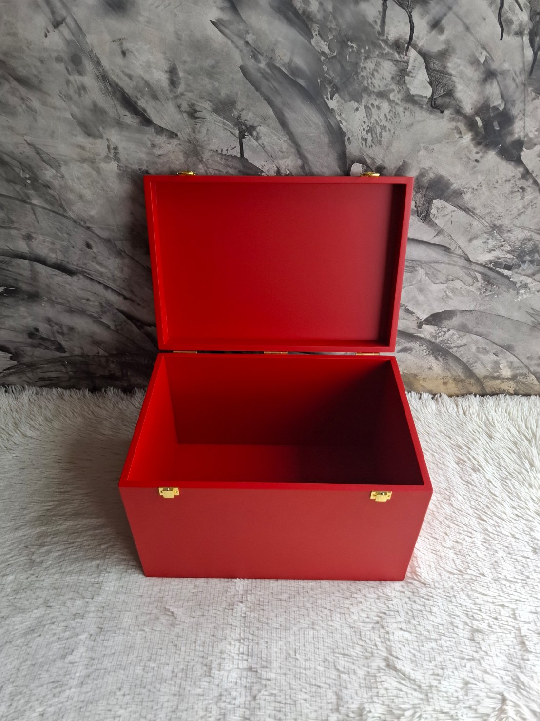 กล่องไม้ใส่งานโมเดลตุ๊กตา