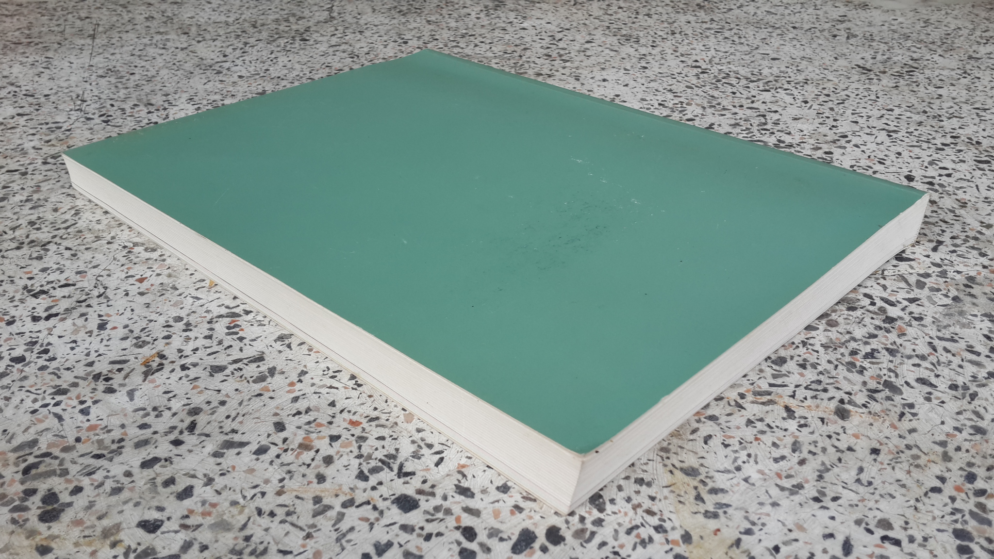 อนุสรณ์ในงานพระราชทานเพลิงศพ หม่อมเจ้าลุอิสาณ์ ดิศกุล ท.จ.ว.