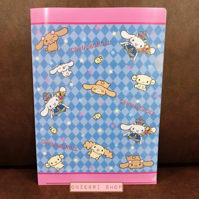 Set แฟ้ม A4 Cinnamoroll 2018 Sanrio Character Ranking (Limited) โอกาสฉลองได้แชมป์อันดับ 1 คาแรกเตอร์ยอดนิยมจาก Sanrio ประจำปี 2018 มีแฟ้ม 2 ชิ้นในเซ็ต มีเฉพาะที่ Sanrio Puroland เท่านั้น
