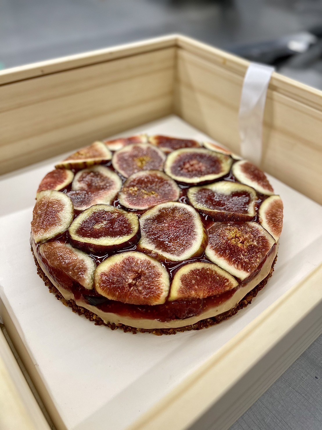 กล่องไม้ฝาคริลิคใส แบบดึงสไลด์ออกข้าง