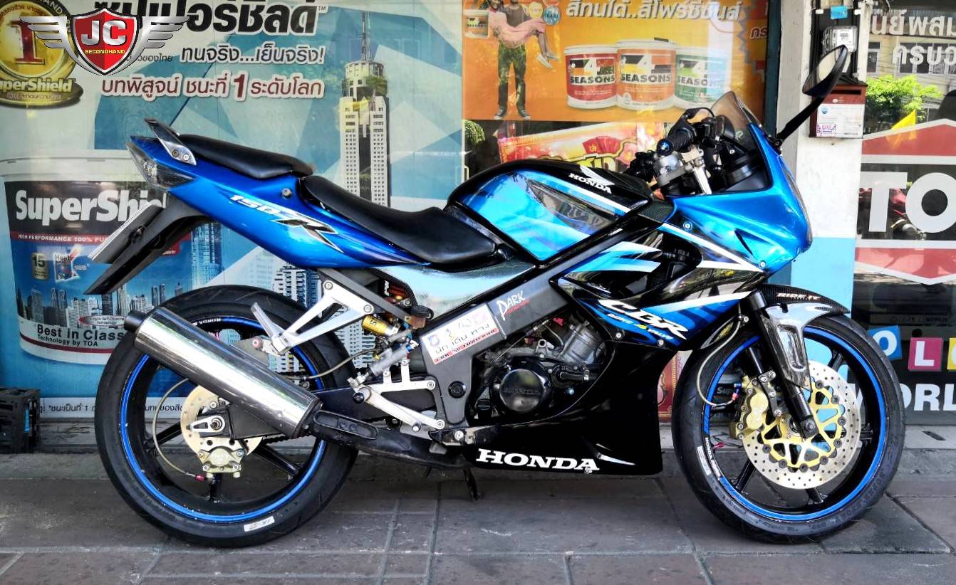 "รุ่นเก่าแต่ยังเก๋า" HONDA CBR150R จดกลางปี48 🔥แต่งแท้ทั้งคัน🔥 รถบ้านมือเดียวเครื่องดีเดิม ขี่ดีสตาร์ทง่าย ชุดสีเดิมสวยมาพร้อมของแต่งแท้รอบคันตามนี้