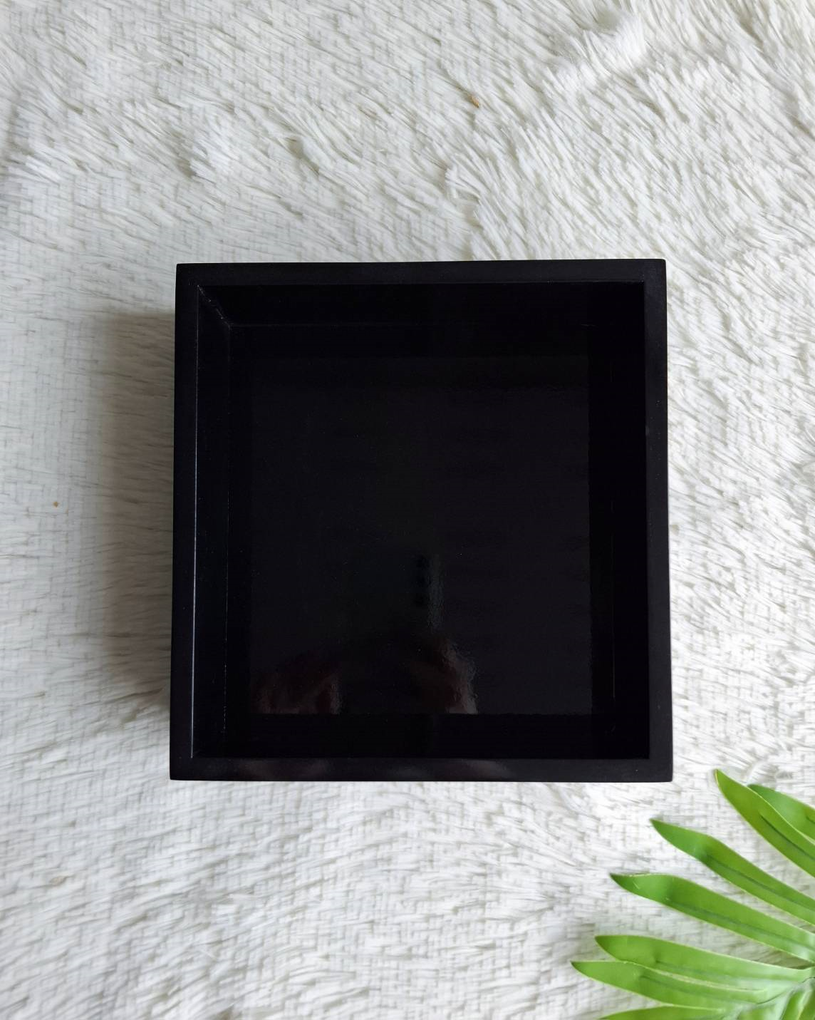 กล่องไม้สีอุตสาหกรรม สีดำ