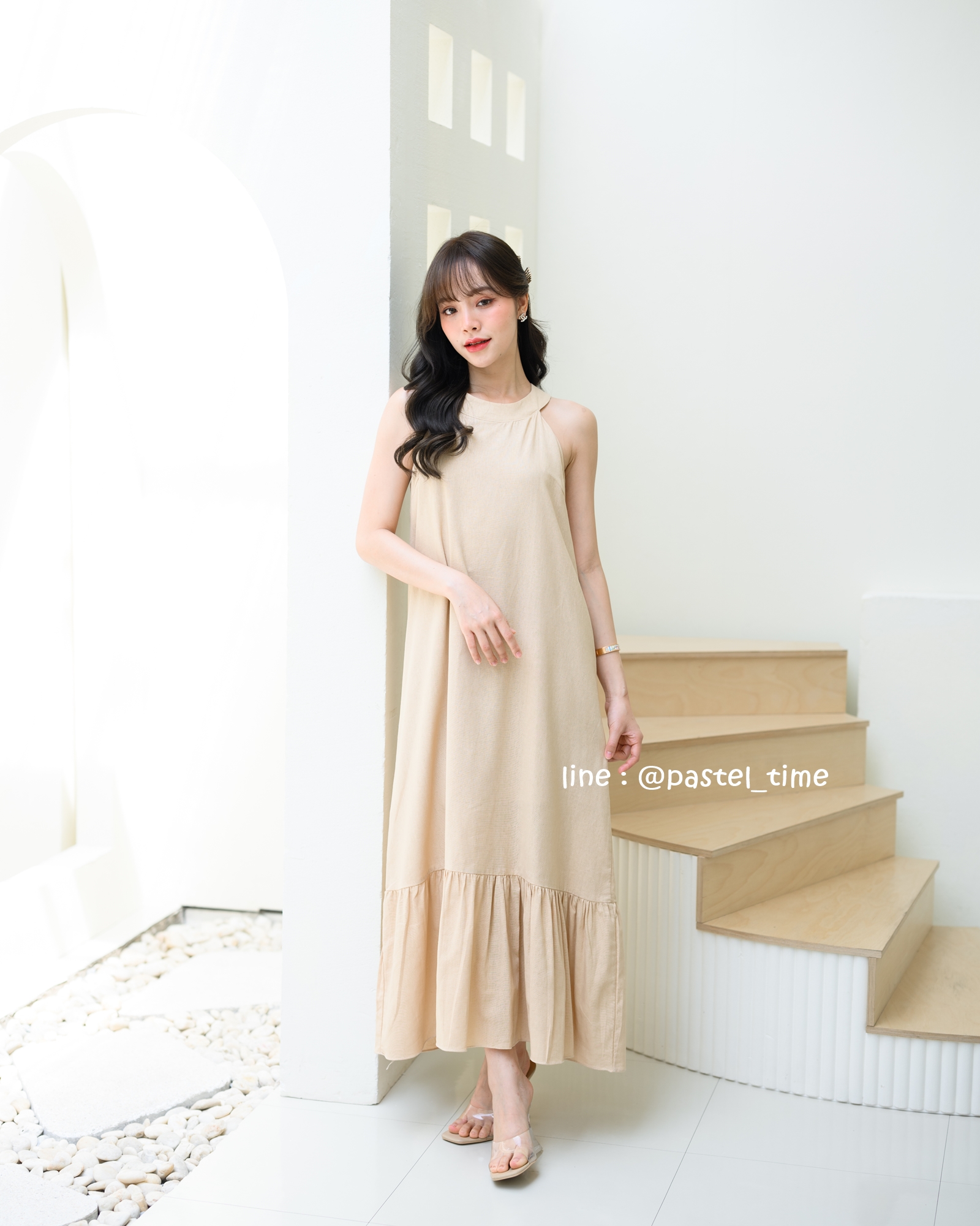 Clio Vest Linen Maxi dress - สีเบจ