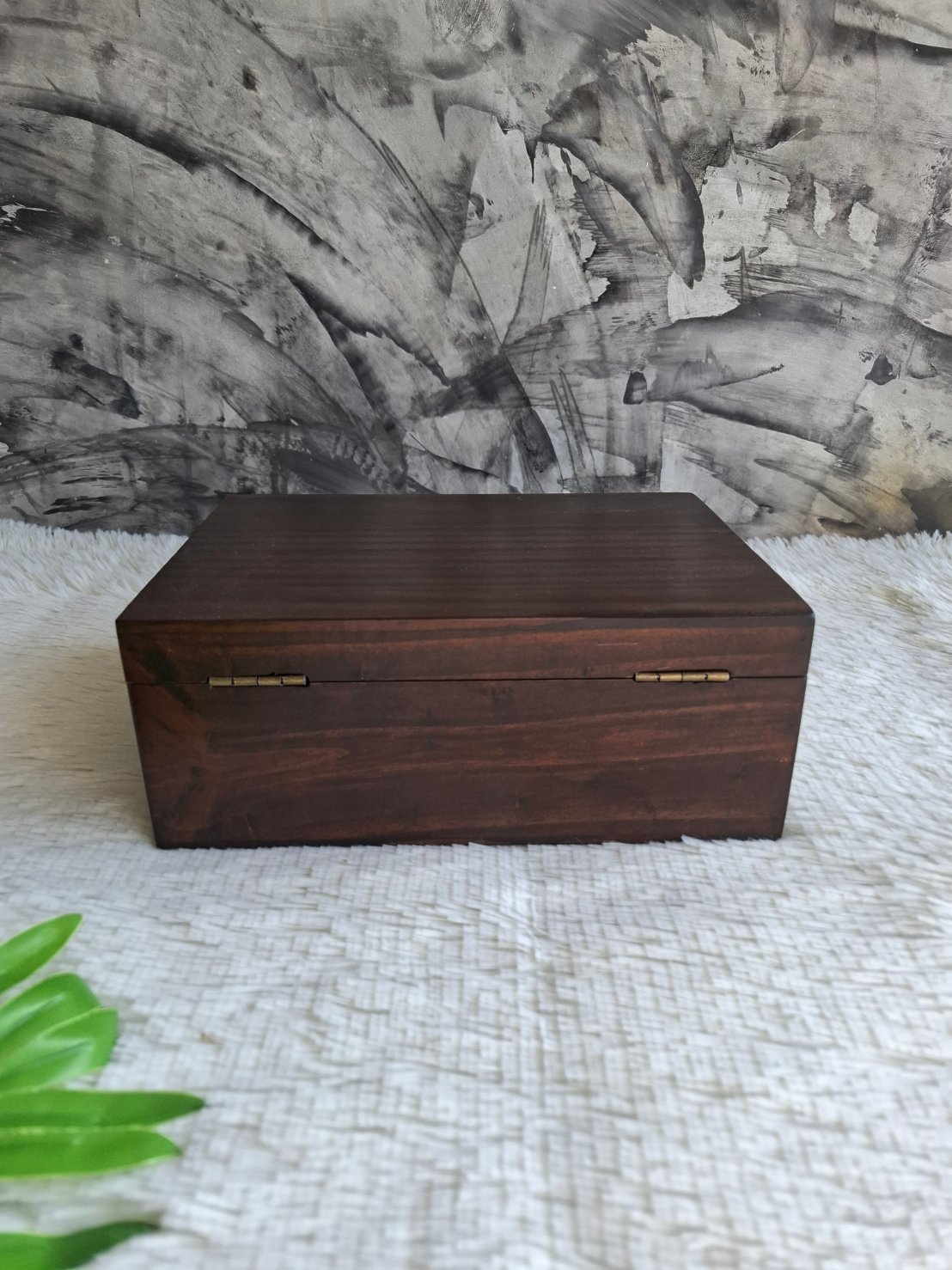 กล่องไม้สนฝาล็อค