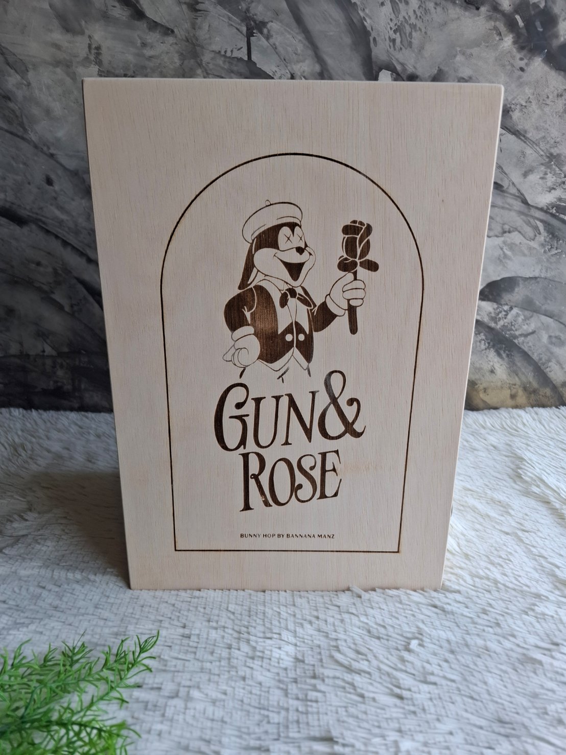 กล่องไม้สนฝาล็อค