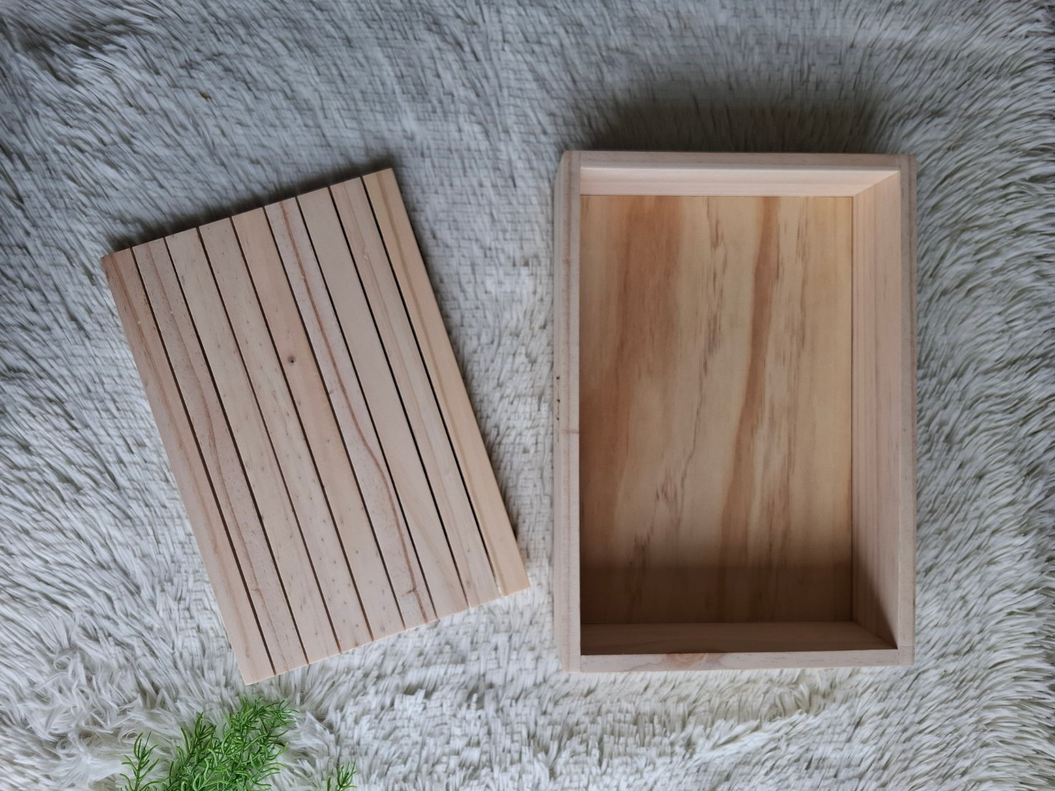 ถาดไม้สนใส่อาหาร