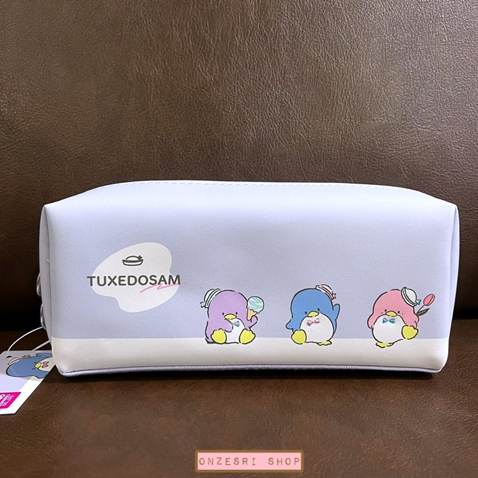 กระเป๋า Tuxedo Sam Three Brothers Pen Case สีม่วง แบบยาว ใส่เครื่องเขียนได้ ตรงลายที่เป็นโบว์เป็นแบบปัก ขนาด 8 x 18.5 x 6 ซม.