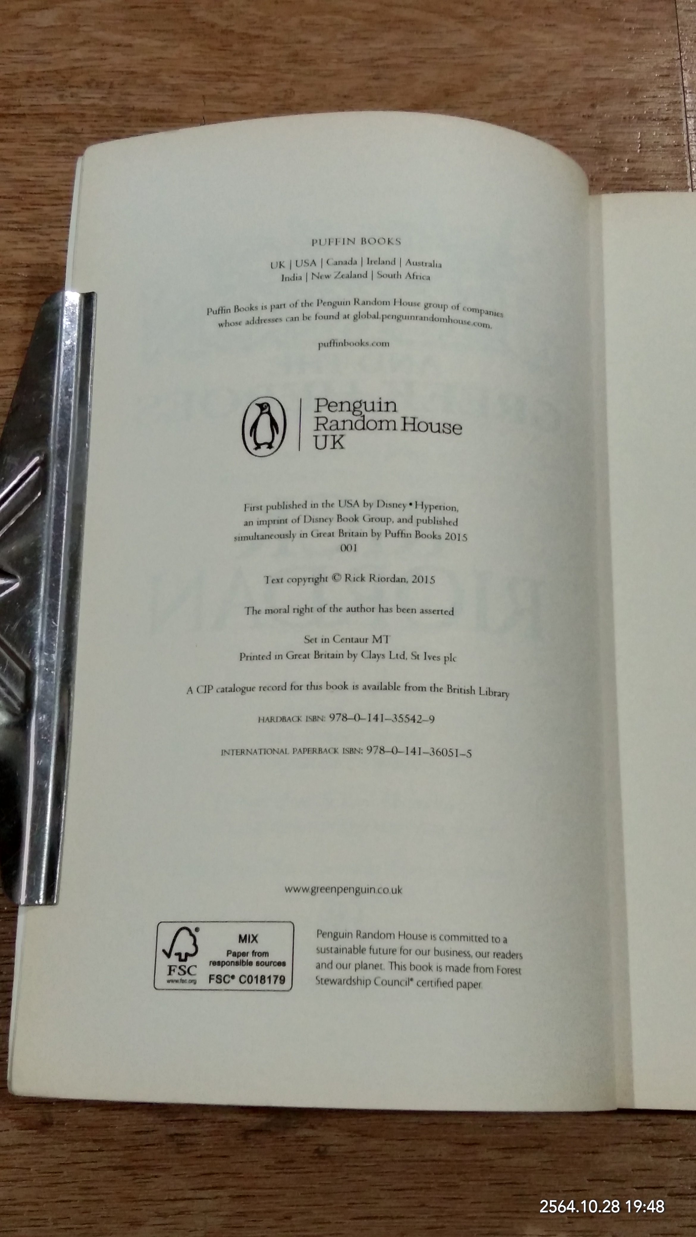 PERCY JACKSON AND THE GREEK HEROES / RICK RIORDAN