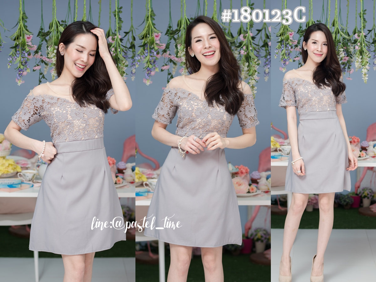 Sweetie Lace Dress - เทา