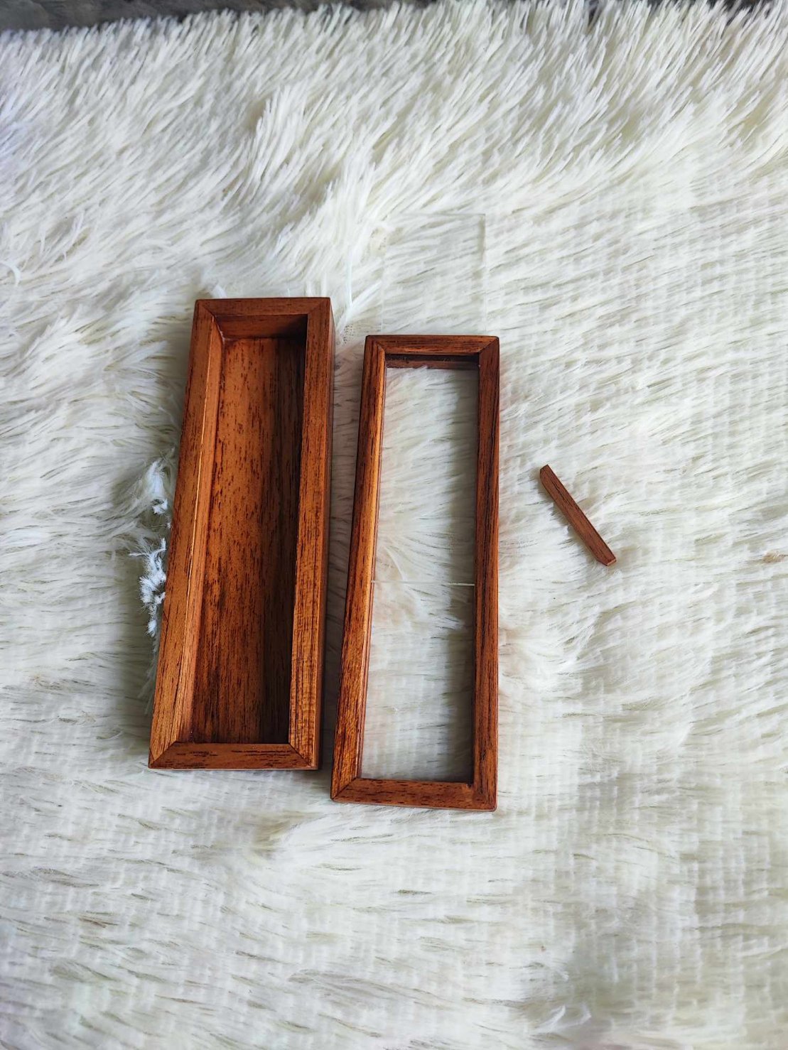 กล่องไม้สัก